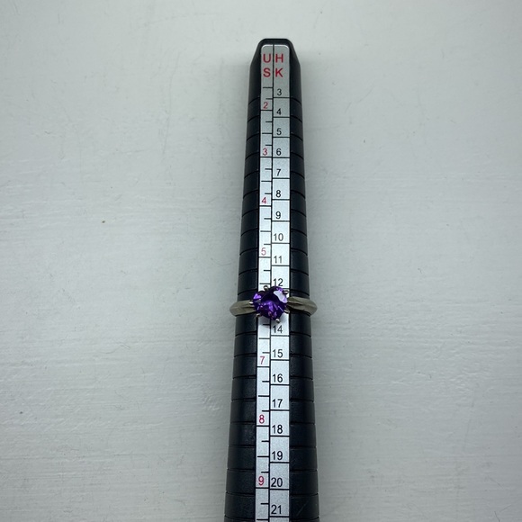 Sterling Silver Purple Heart Gemstone Ring - Picture 3 of 10